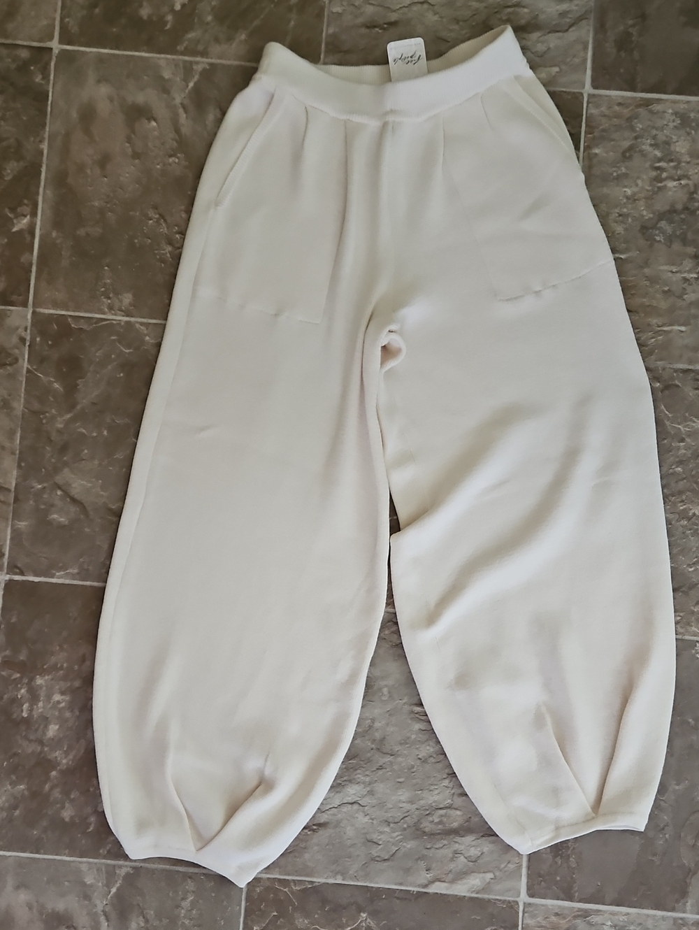 Free People Cream Balloon Sweatpants